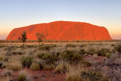 Widok na skałę Uluru
